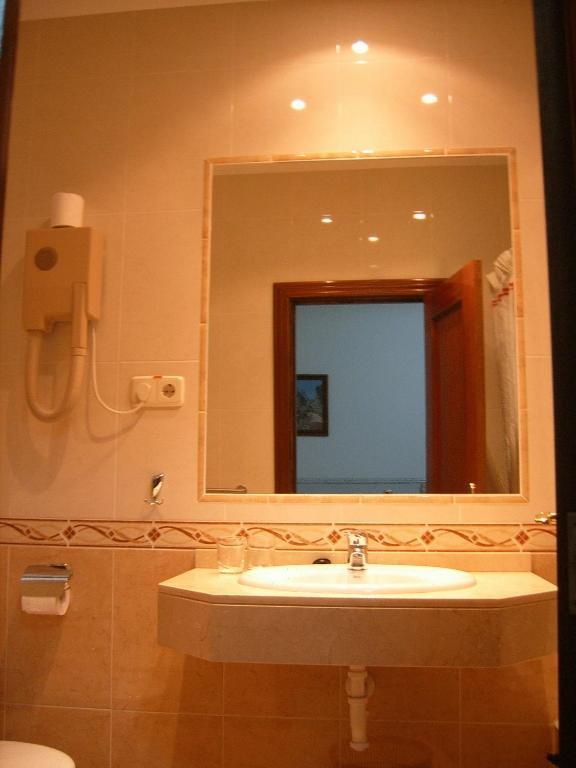 Corbero Hotel Madrid Eksteriør billede